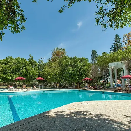 Hotel Crown Henipa Larnaka