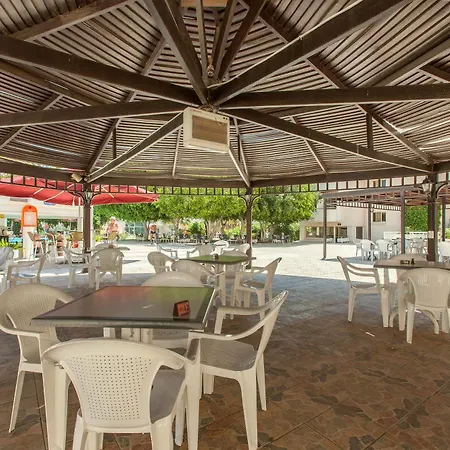 Hotel Crown Henipa