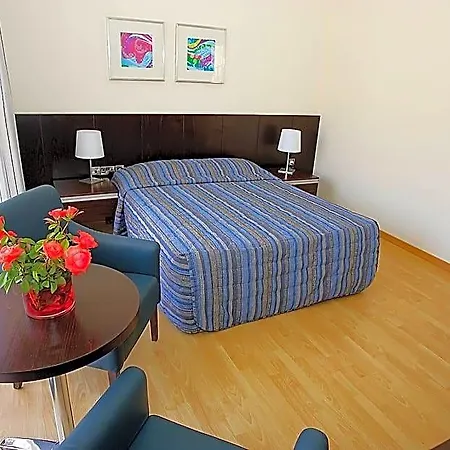 Crown Henipa Hotel 3*