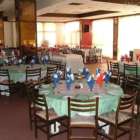 Crown Henipa Larnaca