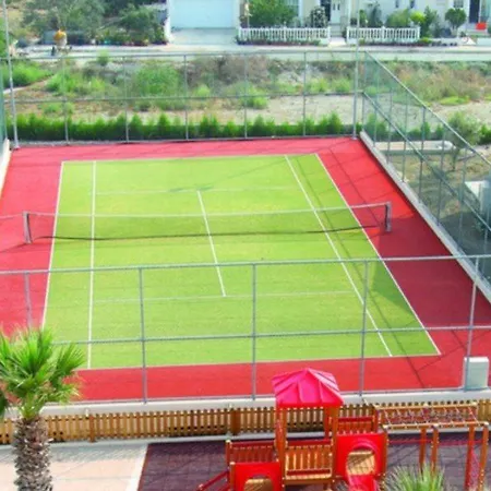 Crown Henipa Larnaca