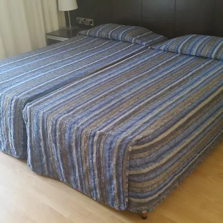 Crown Henipa Otel 3*