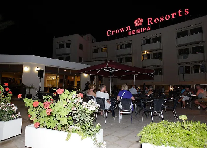 Crown Henipa Hotell