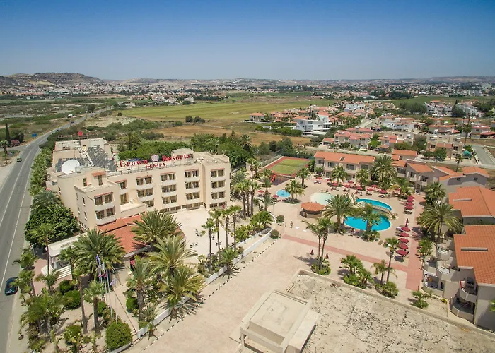 Hotell Crown Henipa 3*