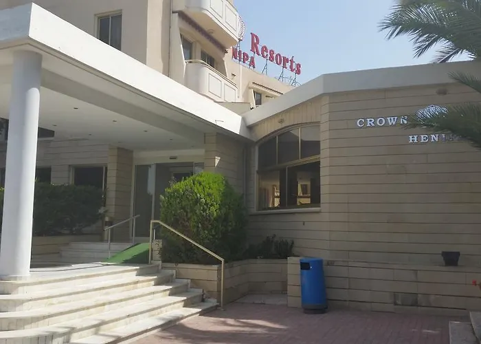 Hotell Crown Henipa 3*