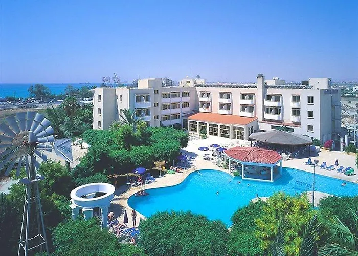 Hotell Crown Henipa 3*