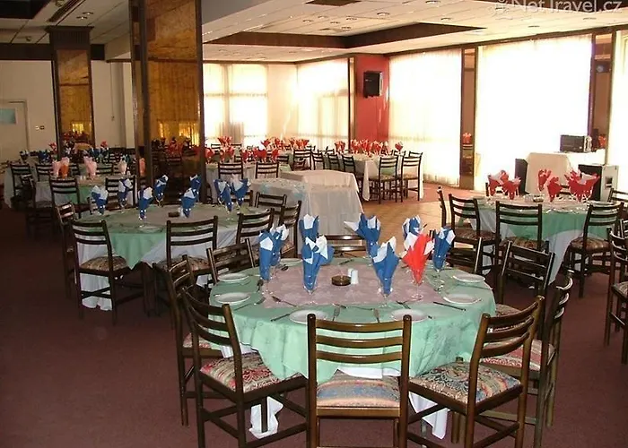 Crown Henipa Larnaca