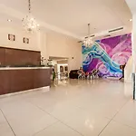 Crown Henipa 3*
