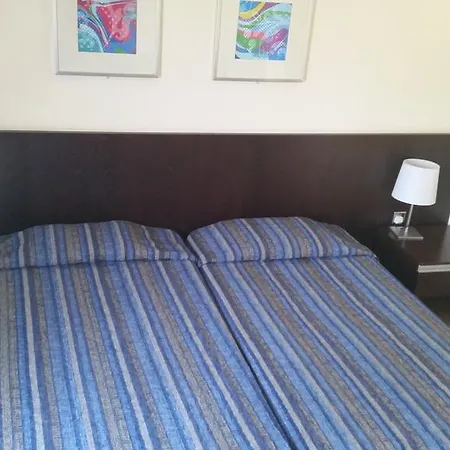 Crown Henipa Hotel 3*